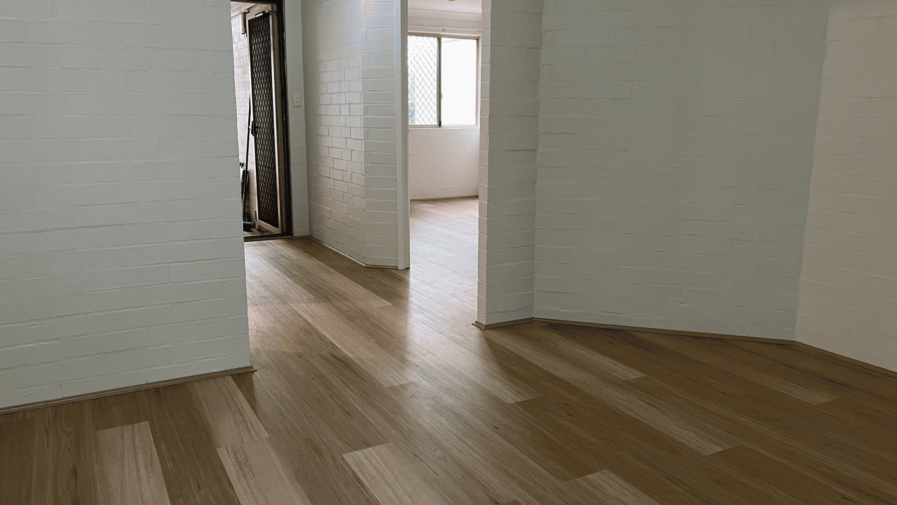 Hybrid Flooring ( Blackbutt ) image 2