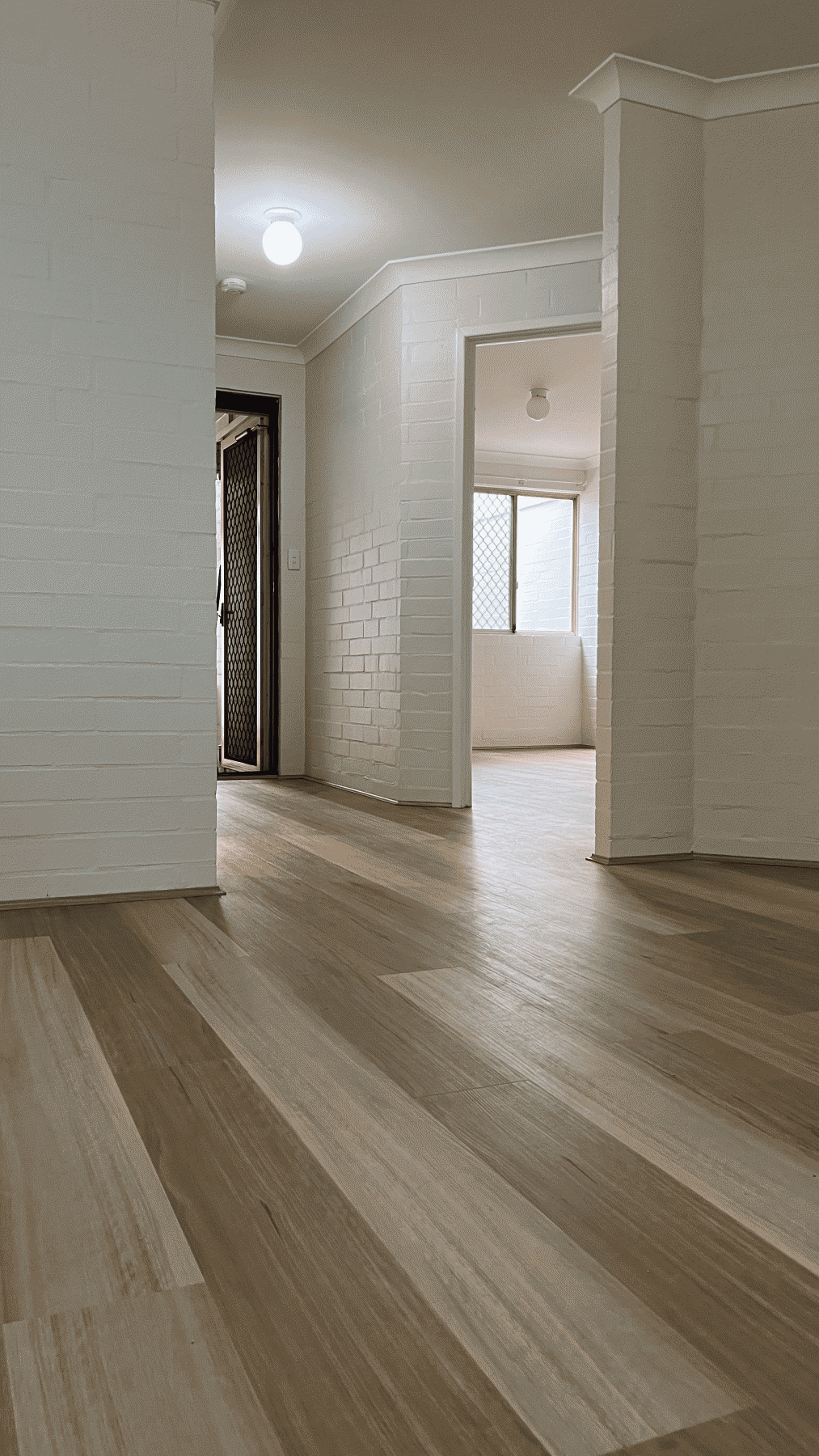 Hybrid Flooring ( Blackbutt ) image 8