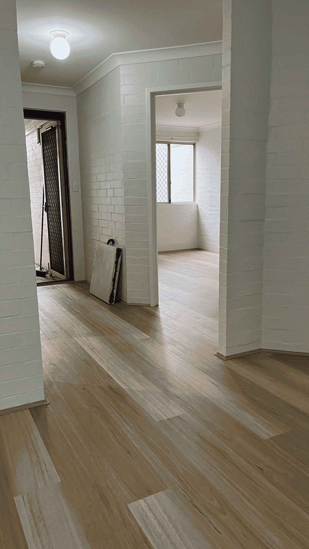 Hybrid Flooring ( Blackbutt ) image 9